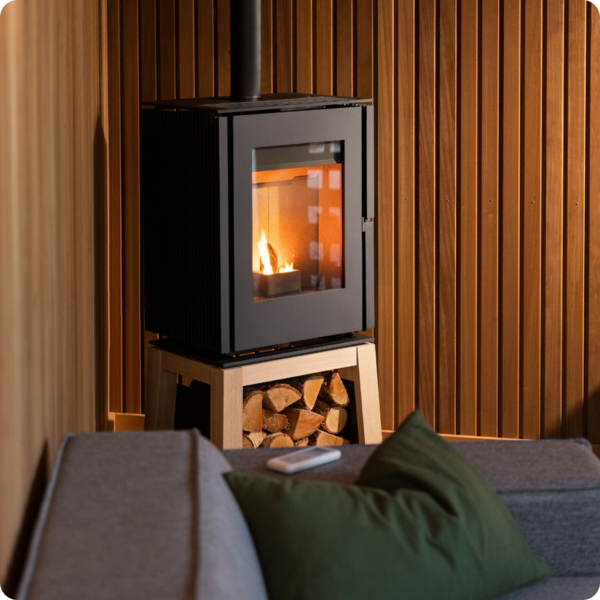 Pellet vs Log Stoves: Choosing the Right Heating Solution
